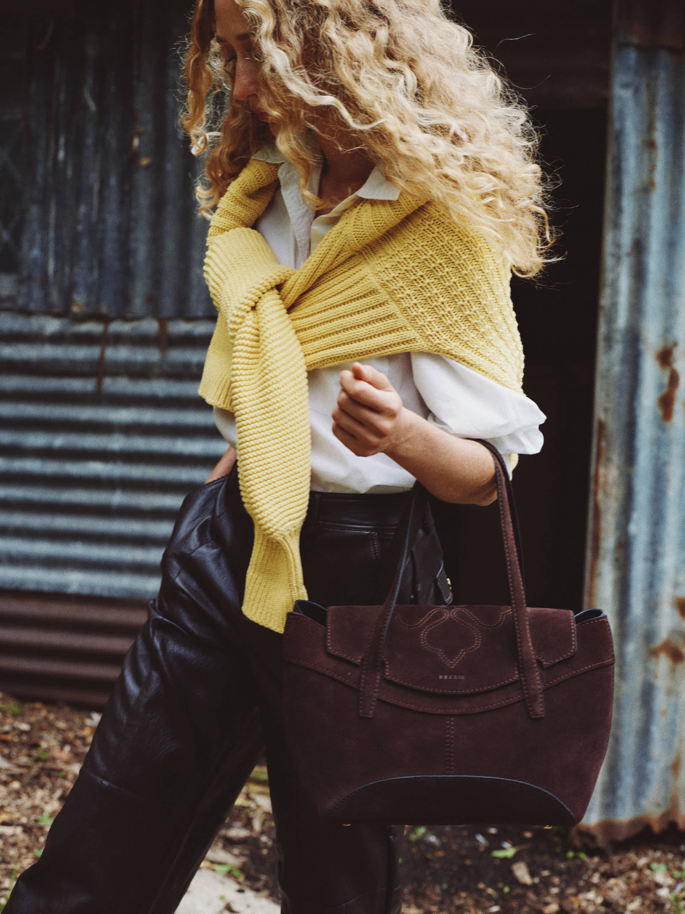 The Kersey Flap Over - suede